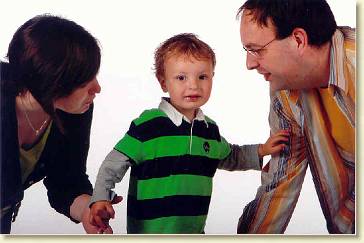 20060526-03 Met papa en mama bij de fotograaf